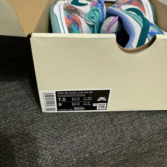 NIKE SB DUNK LOW OG QS (FLORIDA STUDIOS) - Picture 5 of 7